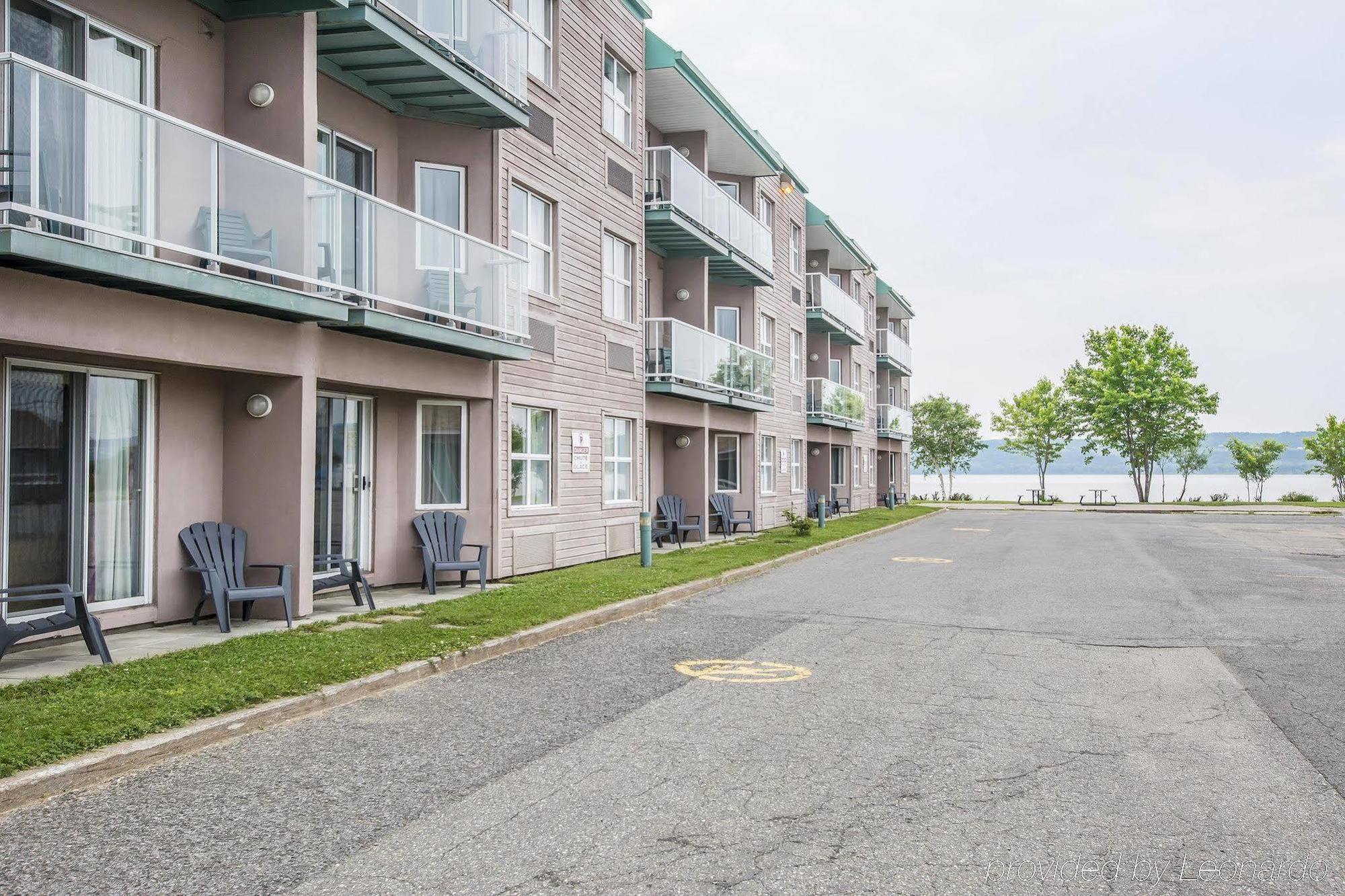 Syracuse Inn And Suites Exterior foto